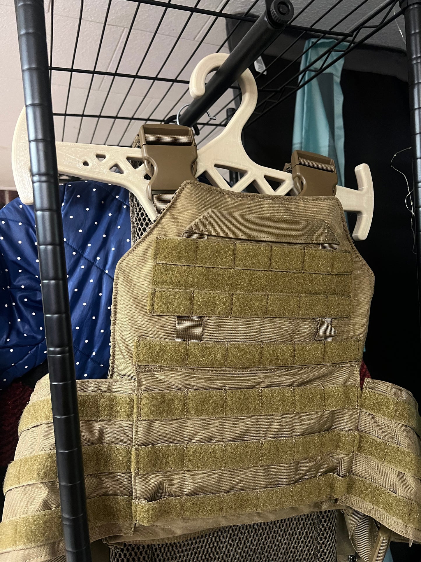 Plate Carrier Hanger